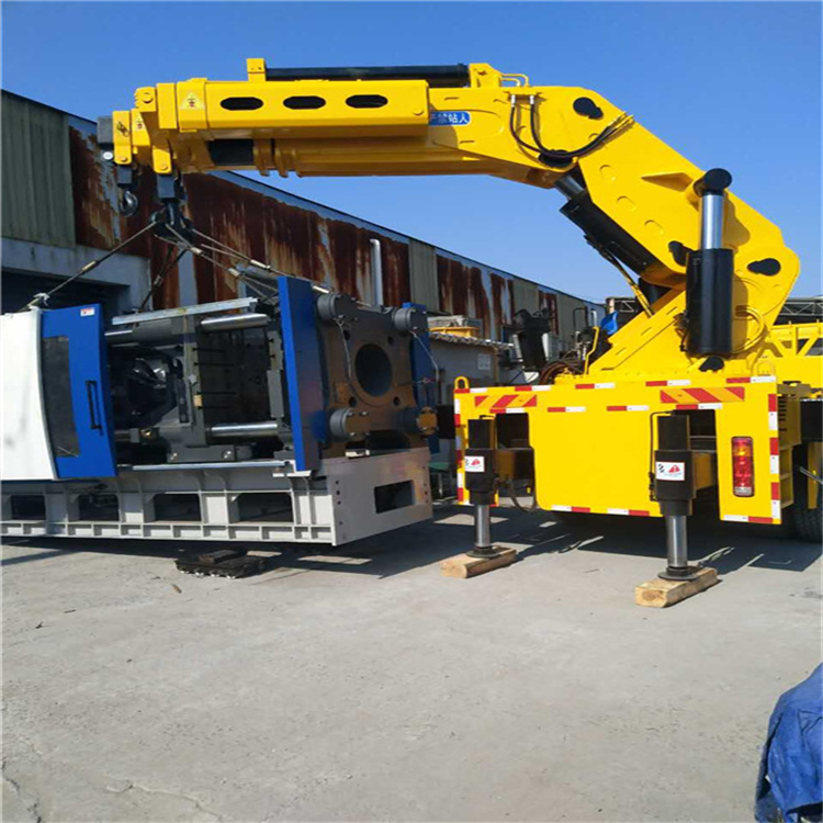 沽源县 大吨位折臂吊出租费用解析：一小时租赁多少钱