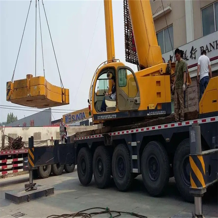 沽源县当地吊车出租|机器吊装|75吨|工厂搬迁服务